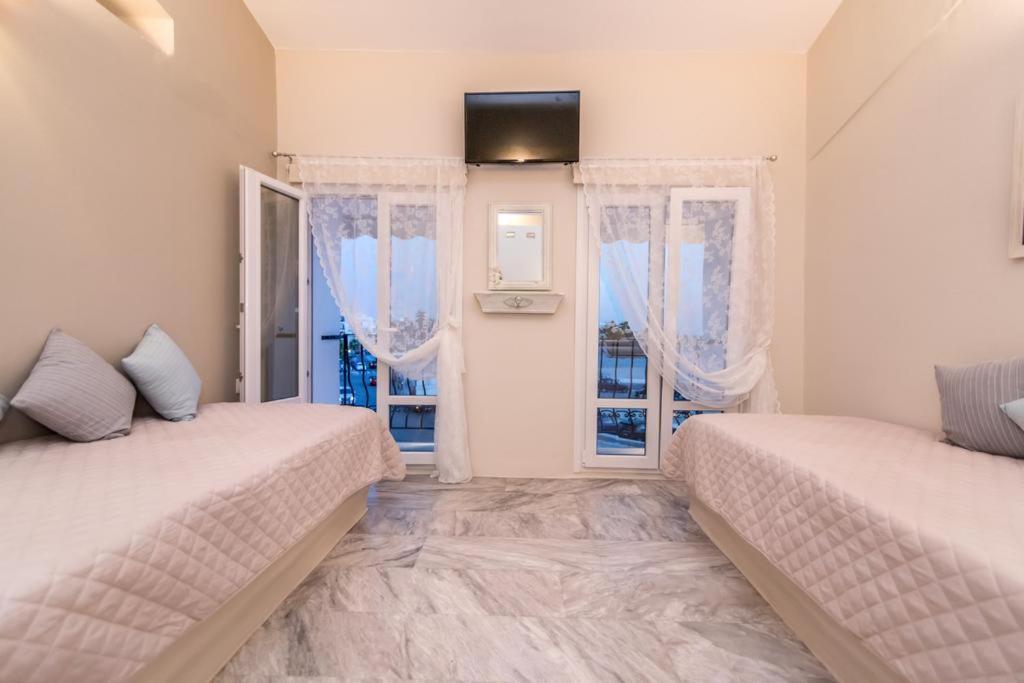 Fratelli Family Rooms Tínos Kültér fotó